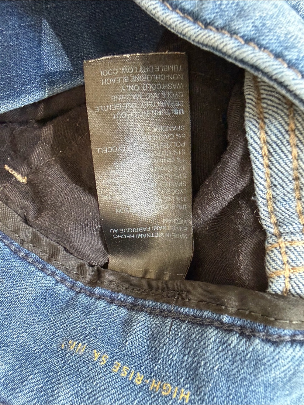 White House Black Market Men's Slim Jeans in Medium Blue Wash - Picture 4 of 5